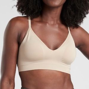 NWT Athleta Renewal Bra Nude